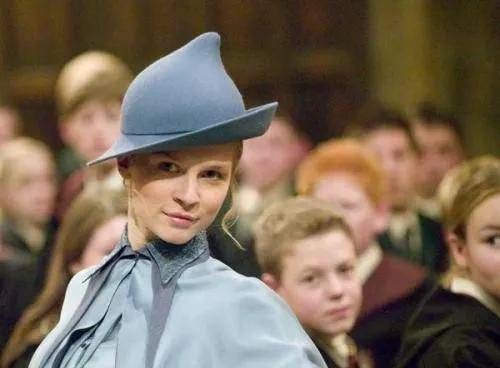 信条|她是「信条」里面隐藏的美女，更是在娱乐圈和时尚圈游走的女神！