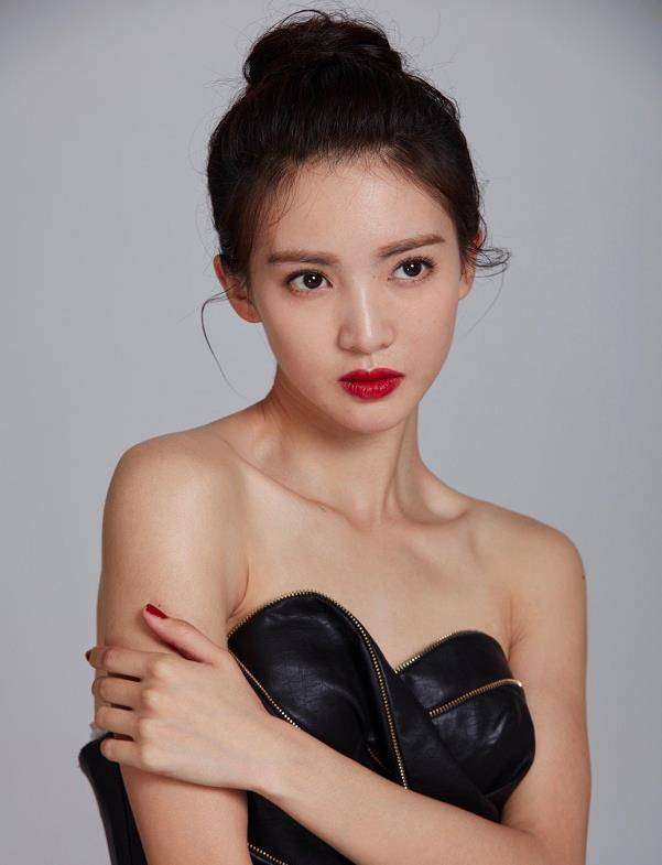 原创金晨摄影棚底片流出,未修图状态粉丝都认不出,偏说不是本人