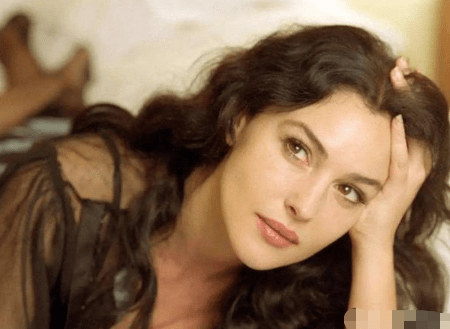 全球最美女明星排名_[e公司直播]交银国际洪排名排名:疫情全球蔓延,投资者如