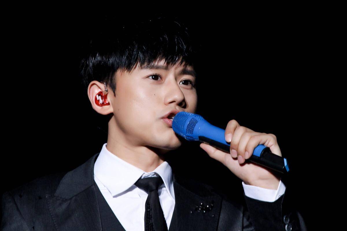 易烊千玺的歌完整版 d547ff706d514065938ec844dfc50b91.jpeg