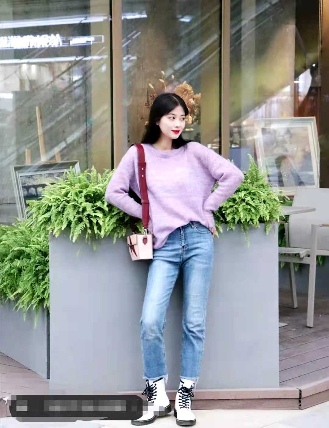 穿什么颜色的衣服最显白显瘦