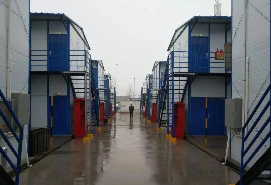 安全人“看着”都舒服的图片