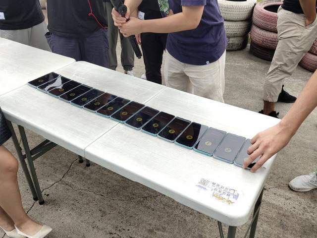 线下体验会:一加8T不将就的万圣节速跑体验