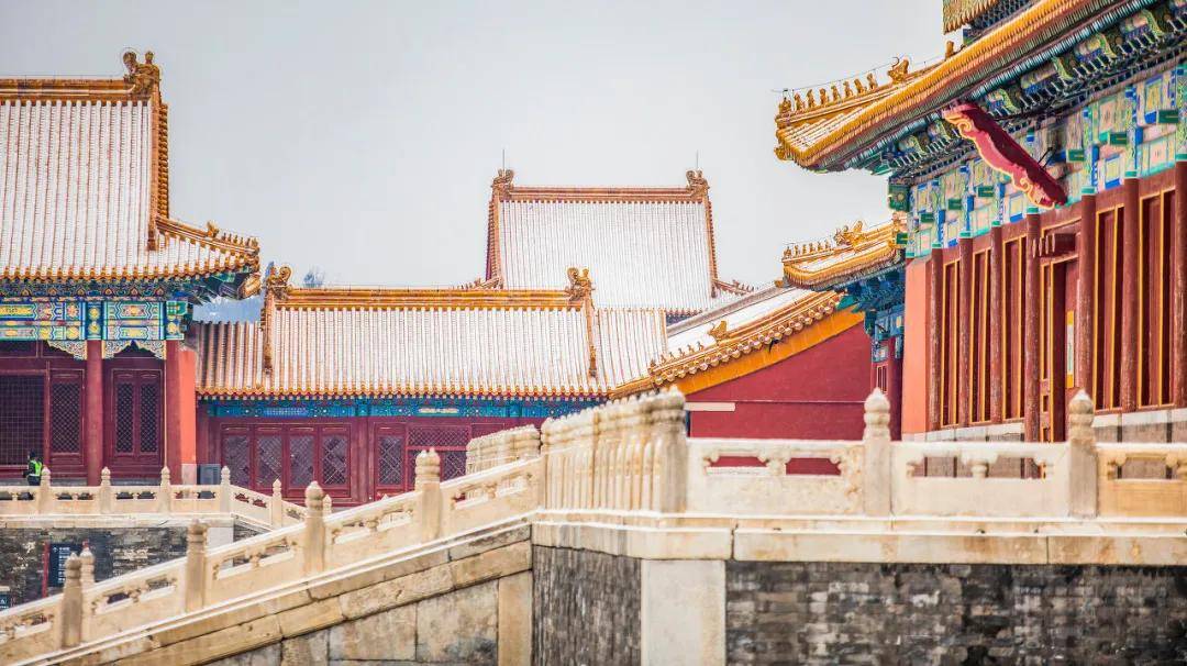 琼楼什么什么成语_成语故事简笔画(3)