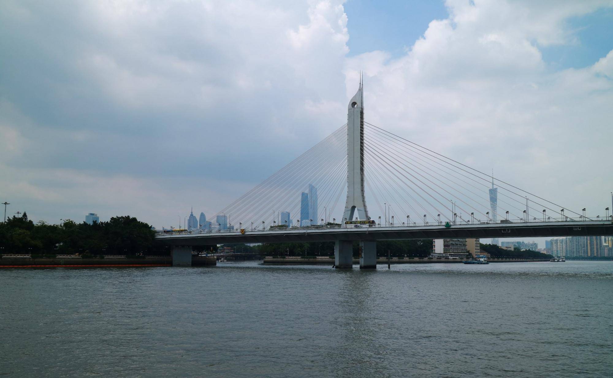 天津经济总量变化趋势_天津经济广播主持人