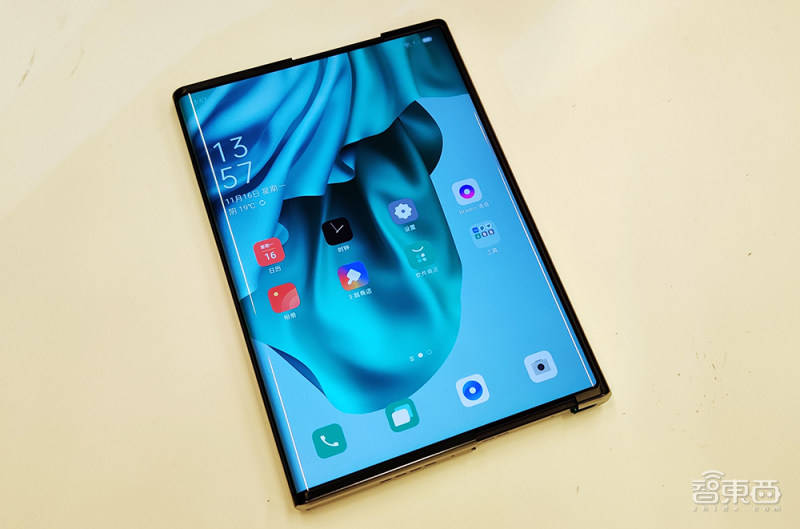 卷轴|从卷轴屏手机到CybeReal AR数字地图，OPPO 500亿研发是动真格的