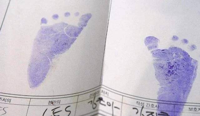 宝宝|这些用处对宝宝很重要为啥新生儿医院要留脚印？除了留作纪念