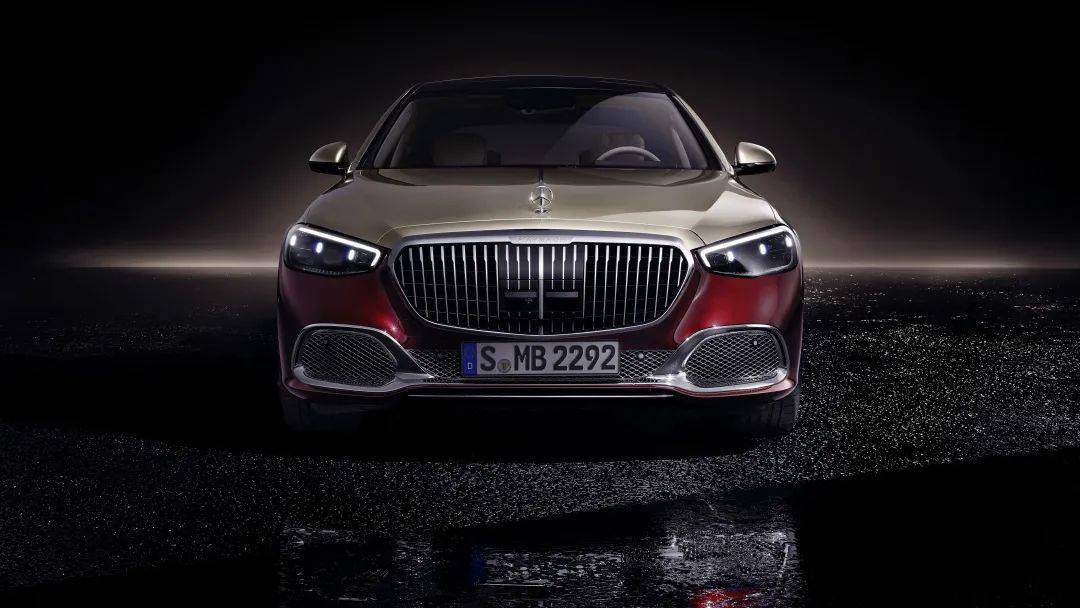 高级脸背影杀2021款奔驰迈巴赫GLS480 GLS600