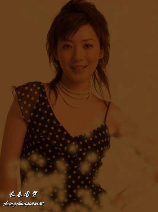 模范夫妻！齐秦小24岁娇妻近照曝光 结婚十年仍
