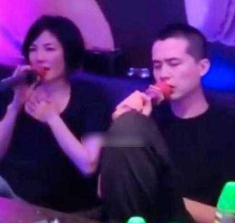 王菲返京当天谢霆锋带猫离开,知名娱记再发声:两人已分手