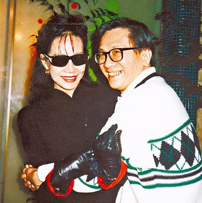香港四大才子之一,黄霑的传奇一生,比他的歌词还要"真