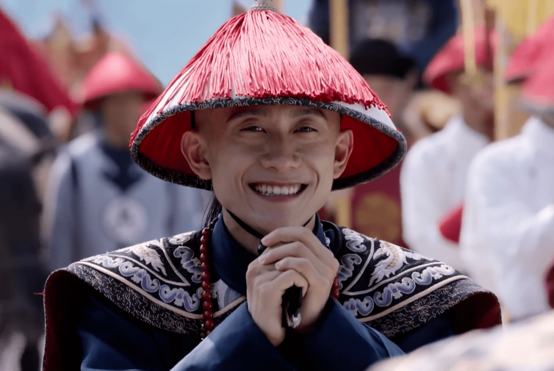 韦小宝|?新《鹿鼎记》被误会了！皇帝廉价龙袍有深意，与吴三桂造反呼应