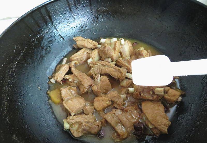 什么炖排骨孩子喜欢吃 0088ac88ab284457a1952156b059640b.jpeg