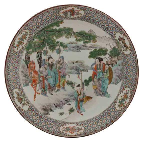 "折色""长行"三百年 广彩瓷历代人物纹饰