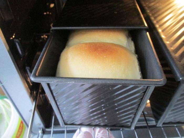 如何做面包用烤箱最简单 3c2486b2bc79435fbbc6cfc0b39a5422.jpeg