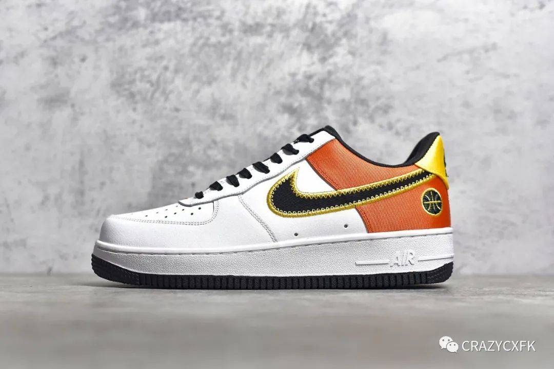 耐克nike air force 1 raygun 空军一号外星人刺绣图腾板鞋 cu8070