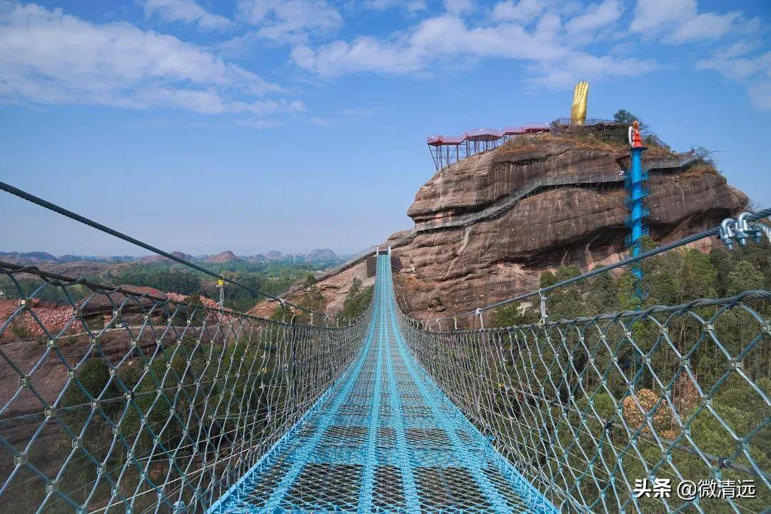 好玩惊险刺激的新项目清远马头山风景区镂空铁索桥