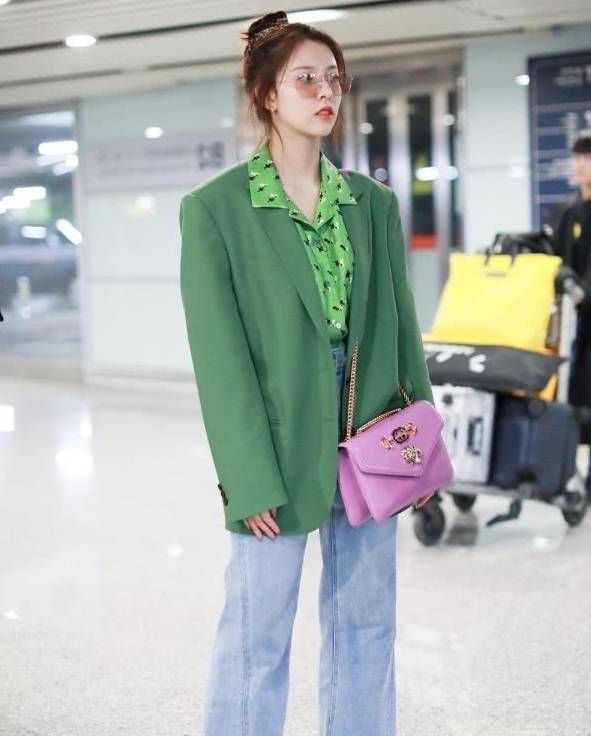 绿配紫穿搭好看吗 679aea3e6d964ebb8fd8ed88ae93cab4.jpeg