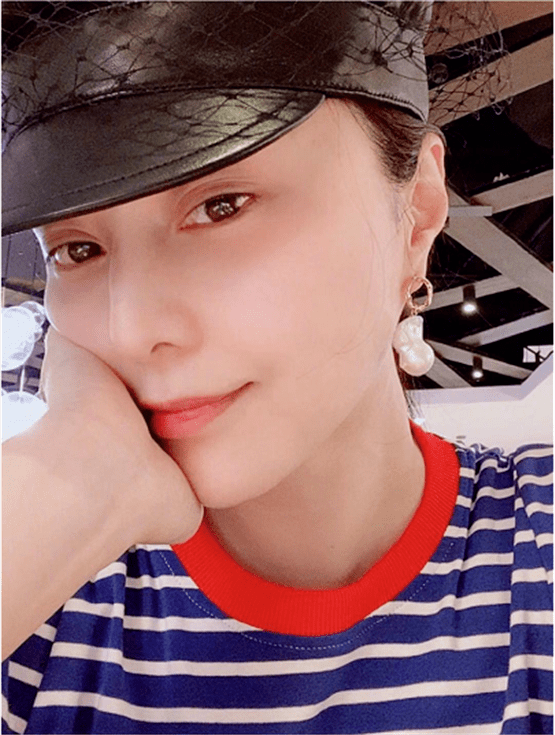 如何让自己的眼神清澈 8c69e85f85b349f3bb35bda4c2784806.png