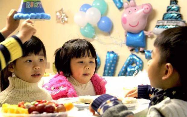 儿子的女朋友过生日要送什么 cdf97008d11f4ebf8dd210245f160182.jpeg