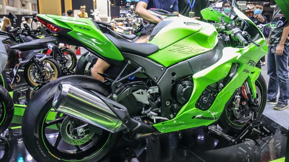 川崎zx10rr实车亮相泰国摩托车展