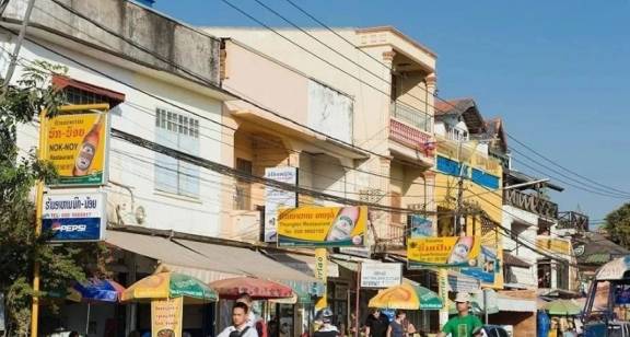 老挝一年gdp多少人民币_老挝人民币图片(2)