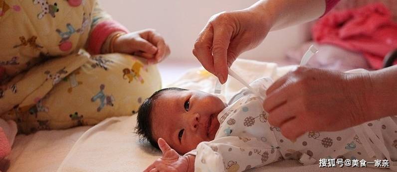 婴儿怎么哄都哭怎么回事 8a5f6d4efe254138b362fbcf373a3879.jpeg