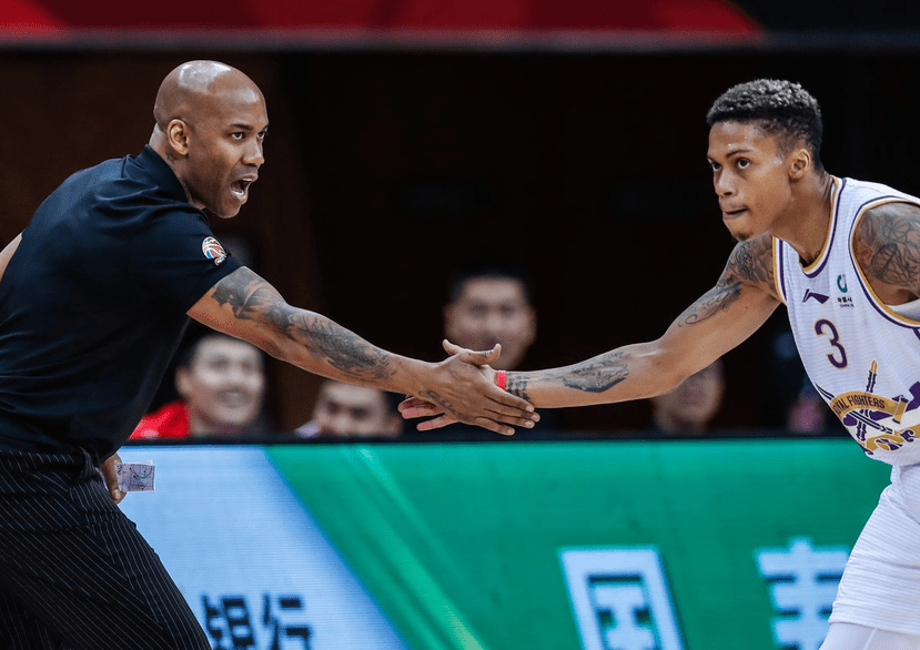 什么是1+1罚球 bc640423f84c448d9fb26215041ef310.png
