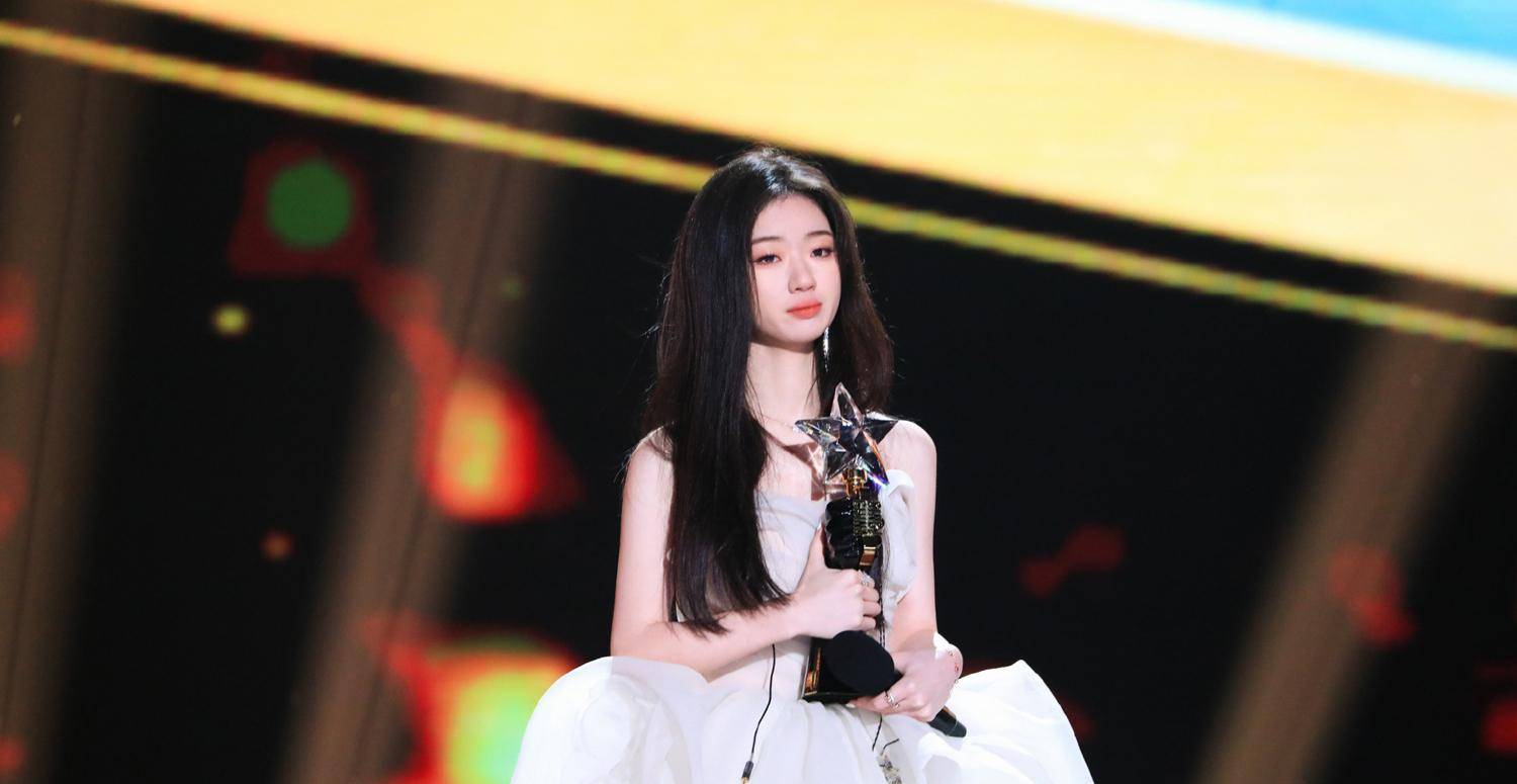 中国好声音学员资源对比 单依纯全面开花,有人接商演有人只能晒吃喝