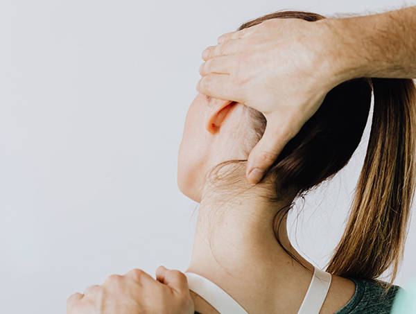 怎么趴着对颈椎好好 e6941f00217b472c9ebeafeb2e3389b6.jpeg