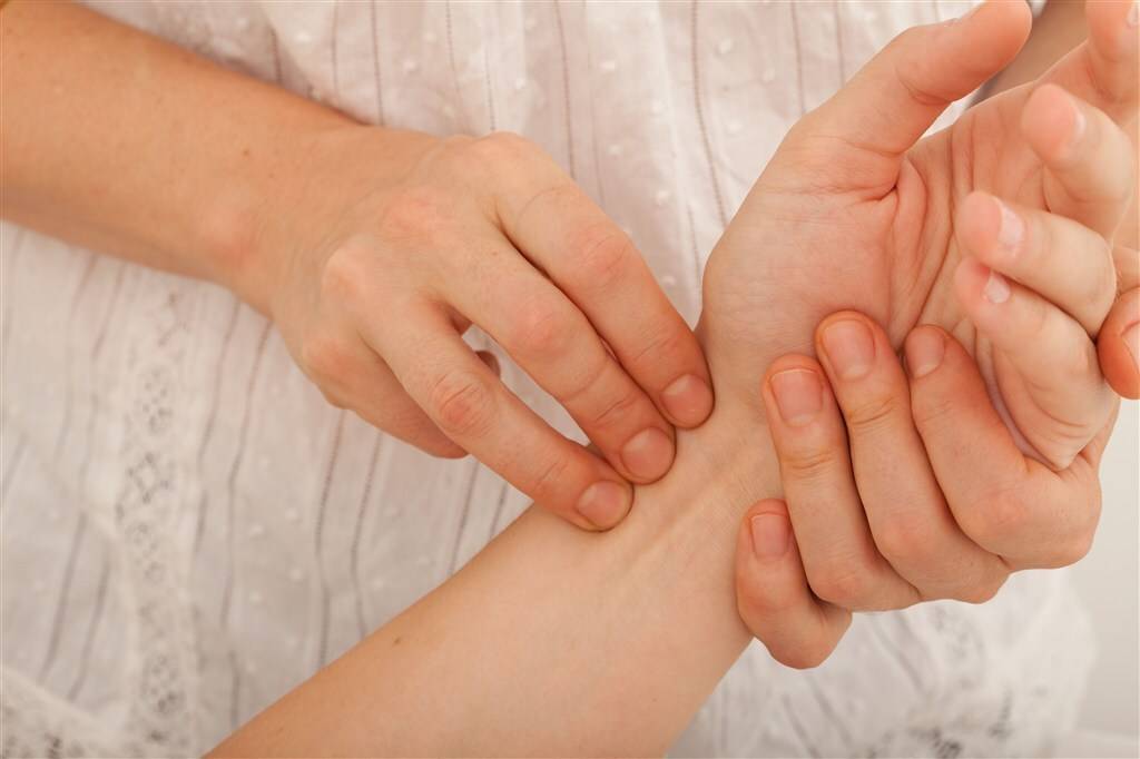 进行性肌萎缩是什么原因 3736f28c59584f2e99468b83e17f52f0.jpeg