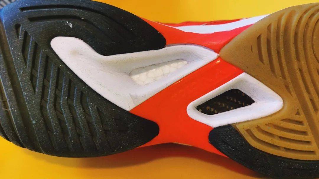 成语摩肩什么云_成语故事图片(2)