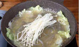 粉丝汤简单做法 230de66f46864fe682ee47244c1c27b1.jpeg