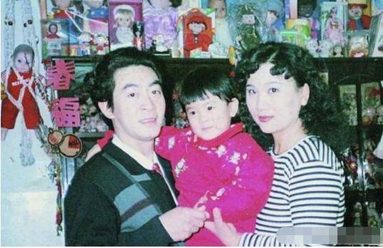 六小龄童29岁女儿:长相美到惊艳,却至今未嫁人