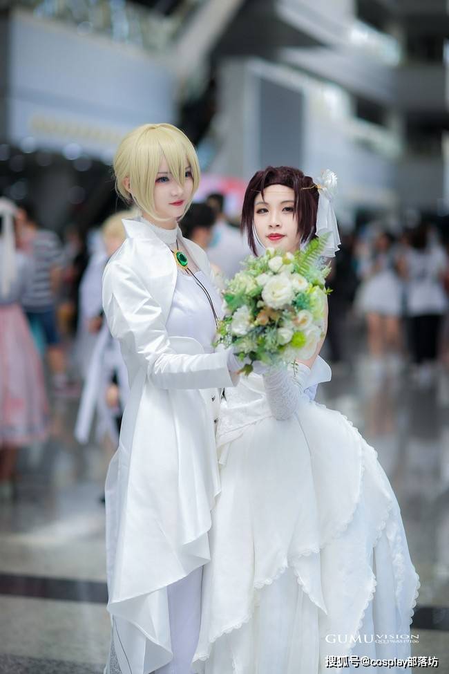 cos:漫展返图,花嫁薇尔莉特和伊莎贝拉