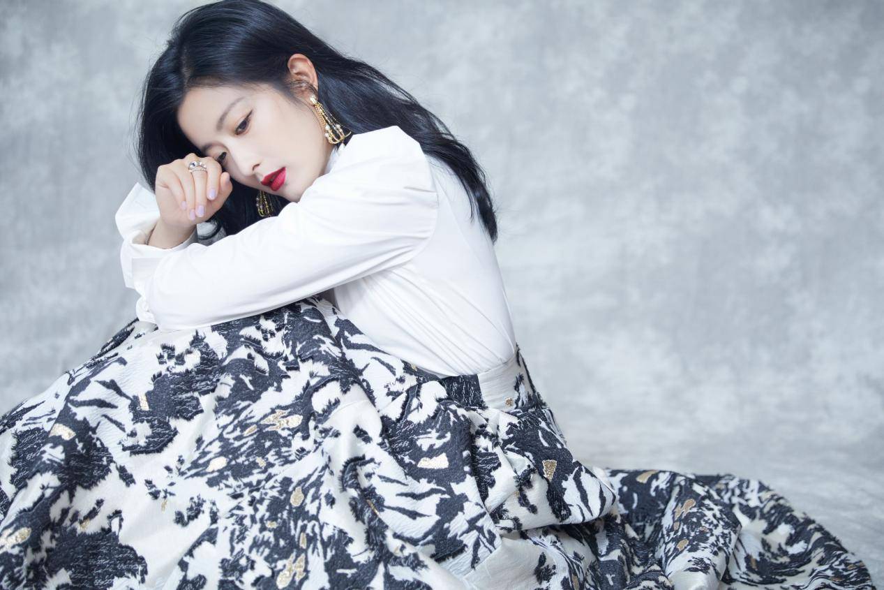 徐百慧“高开高走”成功出圈新作大火赶上2020末班车