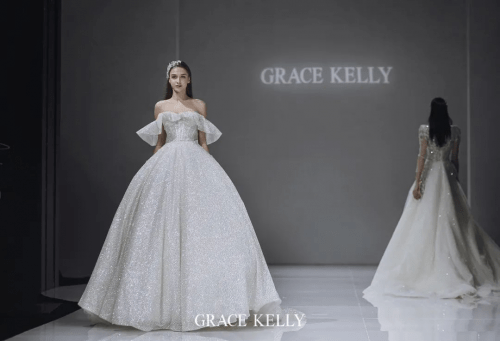 gracekelly新品系列婚纱走秀杨紫亲临秀场