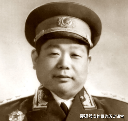 1973年,对调的八大军区司令员,此人最年轻,后来成就也最大