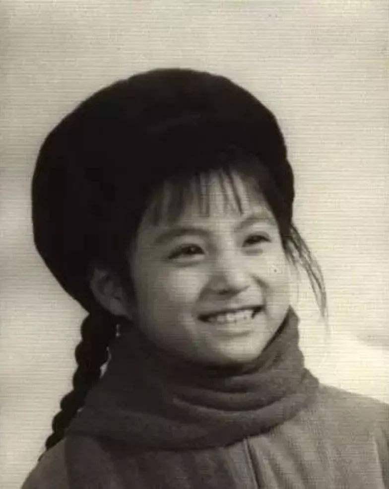 玉兔精母亲照片 2a953223f7c04f77ac416d1dccda6753.jpeg