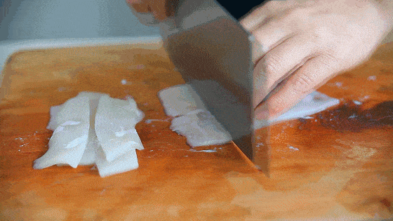 a18687450e934bf1ab21313695755795.gif