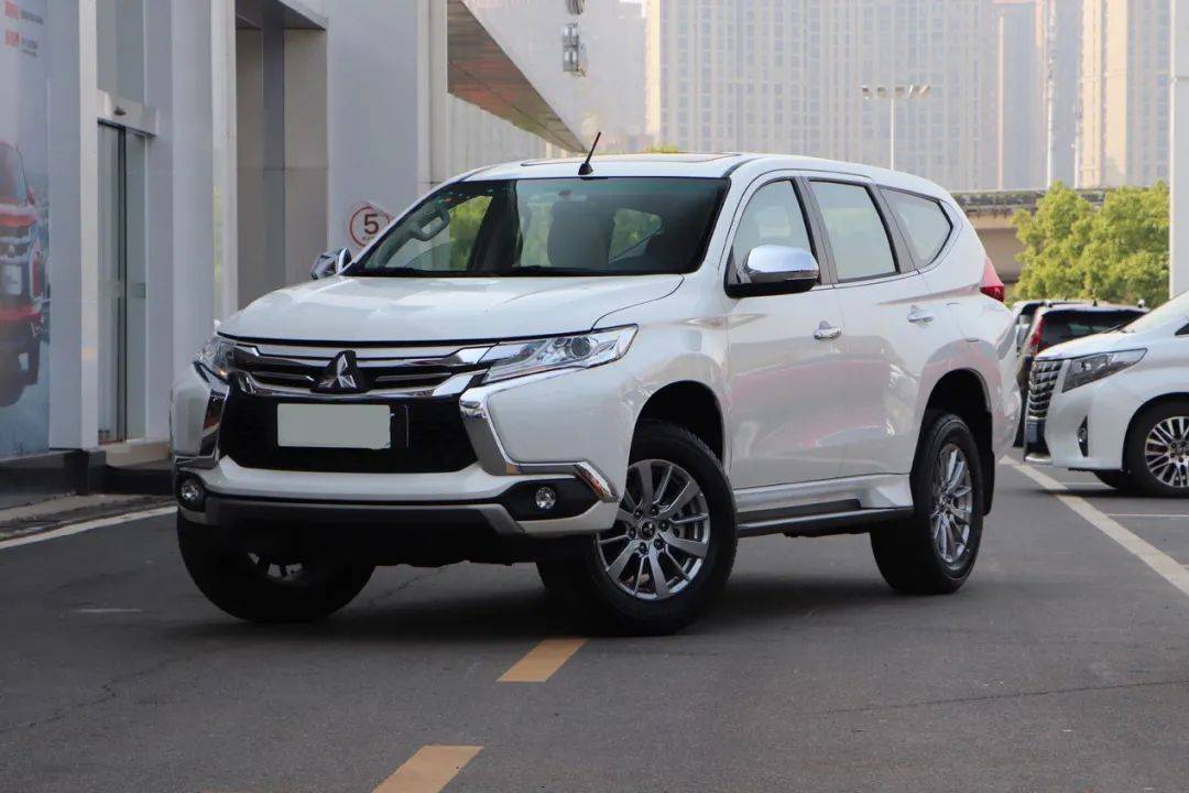 原山猫传承人,30万纯进口硬核SUV,三菱帕杰罗金昌