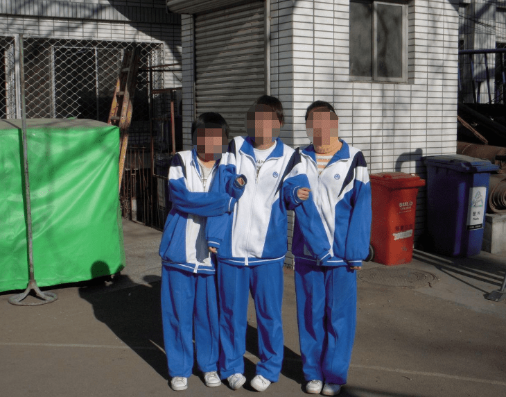 内衣颜色不对,脱掉,罚站!继日本校服统一,女生迎来"新
