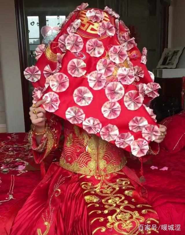 新娘金手镯视频 088f983719a7441f89911e56812ba133.jpeg