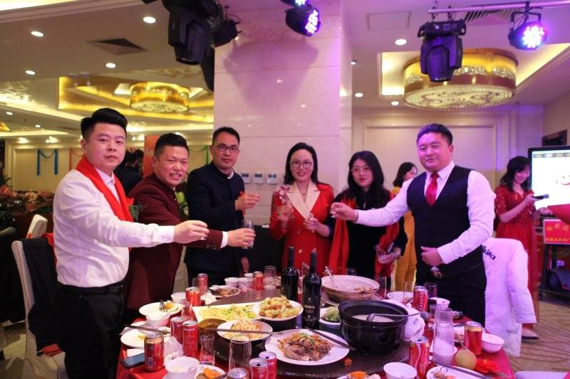 新疆名诺酒厂新年答谢会暨三生有幸新品发布会在京圆满举办_姚静