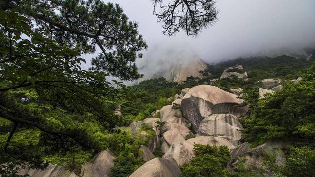 安徽白马潭有个漂流地 与天柱山相映成趣