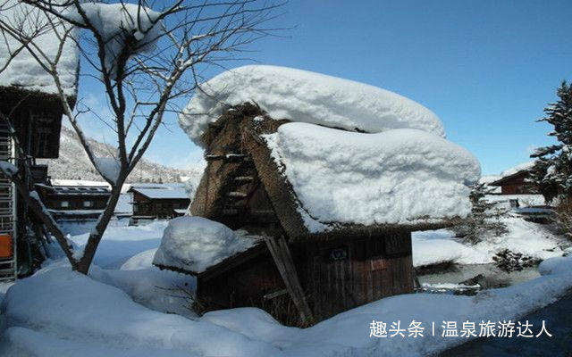 日本北海道白川乡，雪景不输东北雪乡，还可以泡温泉！