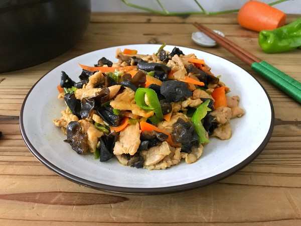 木耳肉片怎么做才好吃 187571314a4e44cf9f12476ecabe89f5.jpeg