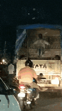 搞笑gif段子:女司机在各个领域都是无敌的_手机搜狐网