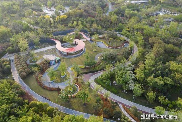 郑州占地人口_郑州剑桥中学占地面积
