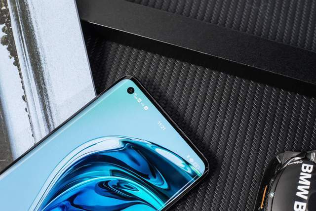 iqoo5 pro充电接口 7dae610190944e289474b9bf7cb343f2.jpeg